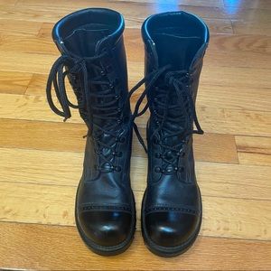NWOT Men’s Vibram Combat Boots Size 9